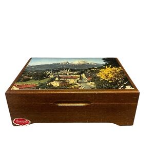 Reuge Swiss Musical Wood Jewelry Boy The Woodcutter Boys As Is‎